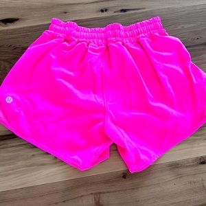 Lululemon Hotty shorts - size 4